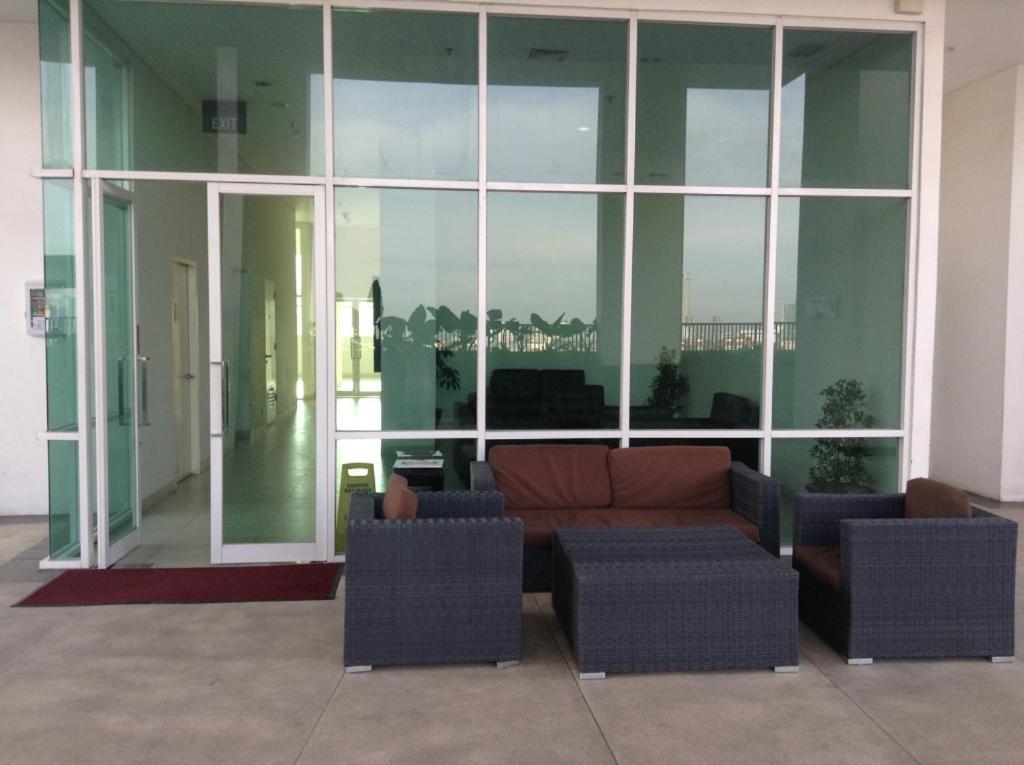 2 Bedrooms - Thamrin Executive Apartment At Jakarta Center Exterior photo